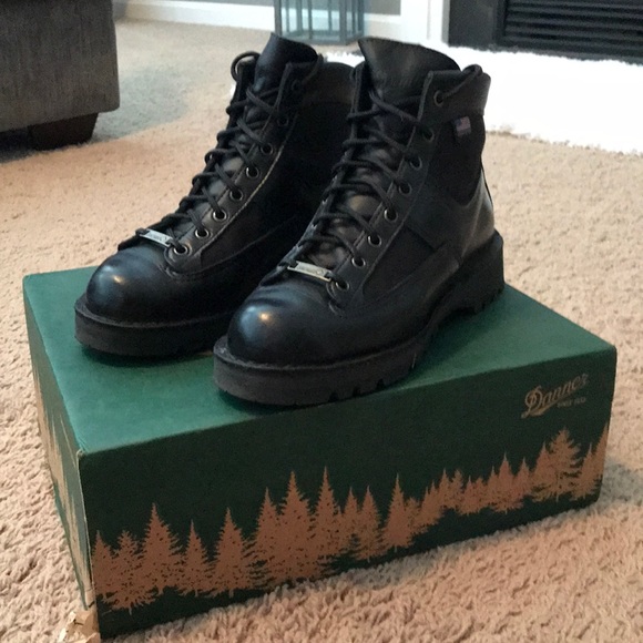 danner 6 inch patrol boots
